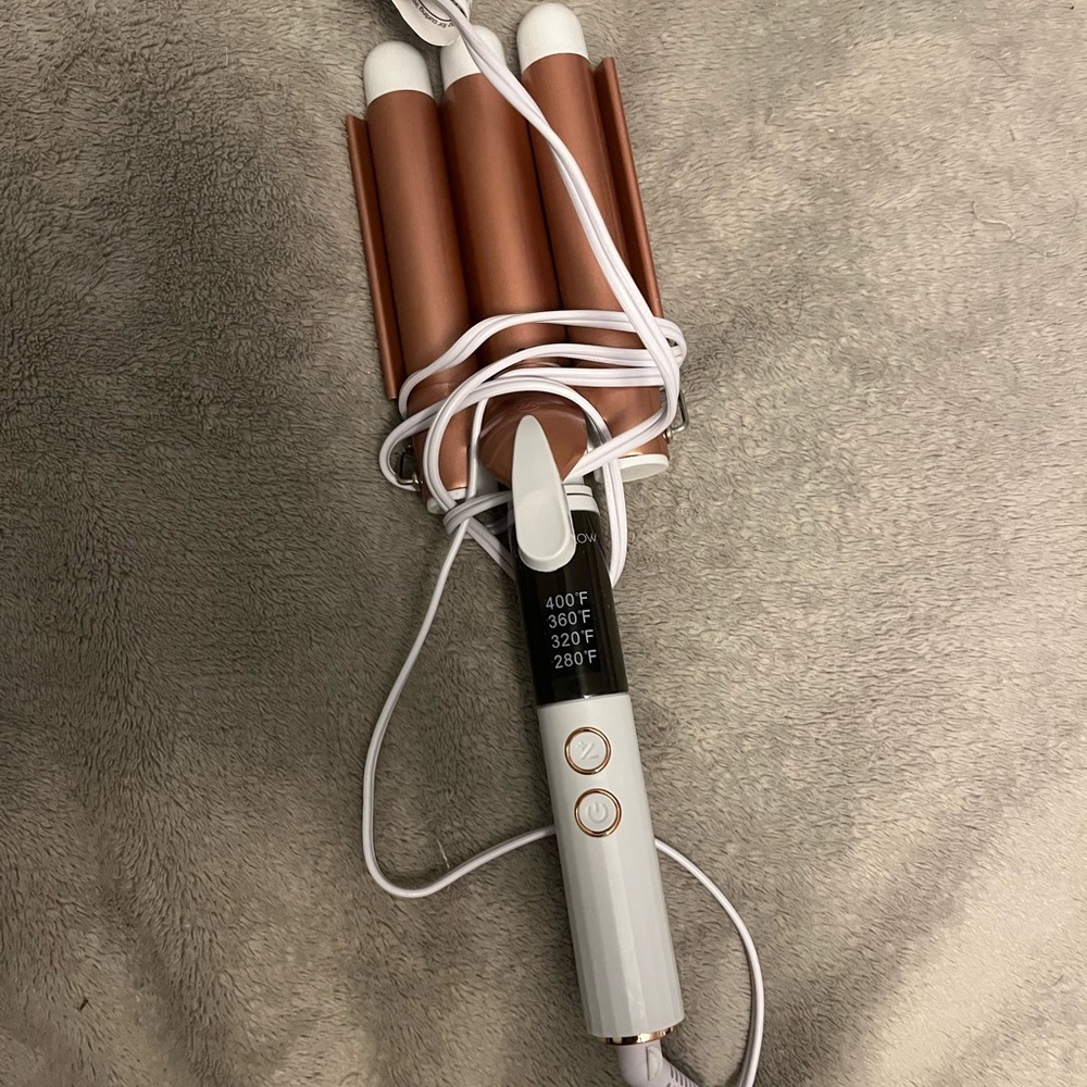 Beach wave curler